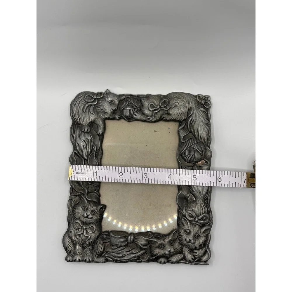 Vintage Pewter Tone Cat and Yarn Metal Picture Frame Ornate 3.5x5 Photo Frame